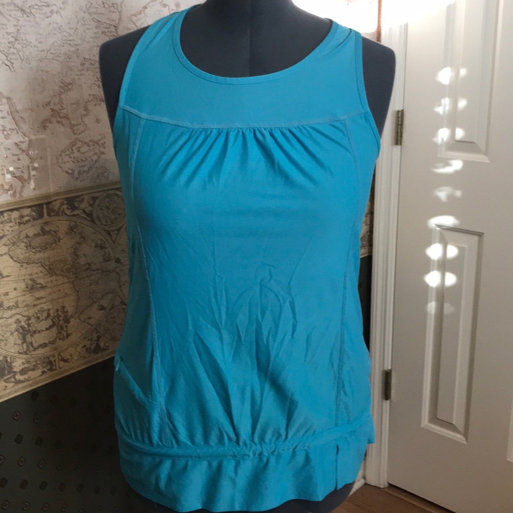 Athleta running top
